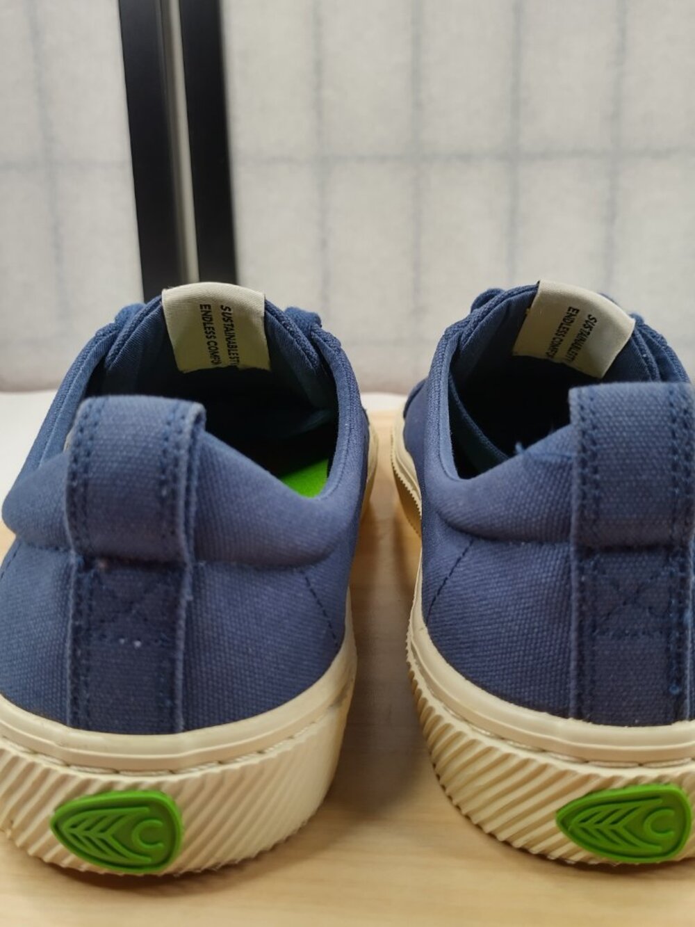 Cariuma OCA Low‎ Shadow Blue Canvas Sneakers Women US 10 - Picture 6 of 11
